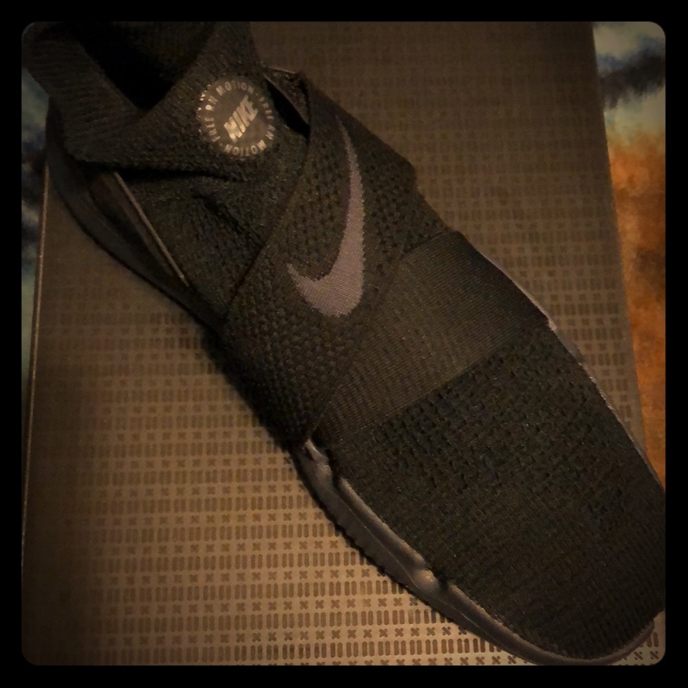 Nike shoes size 8